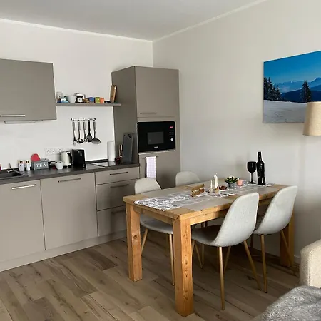 Apartment Wanderful App 704