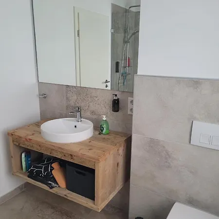 Apartment Wanderful App 704 *
